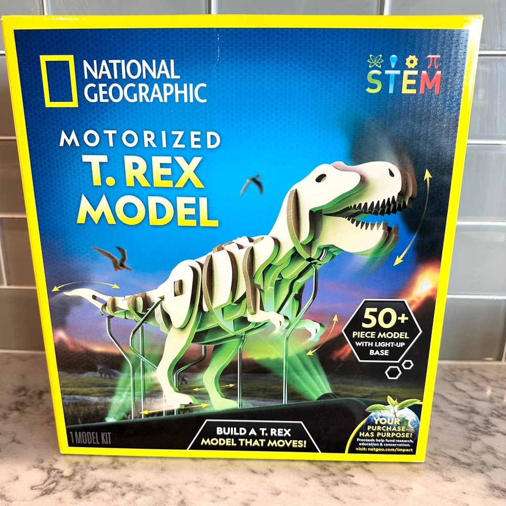 National Geographic Motorized T. Rex Model